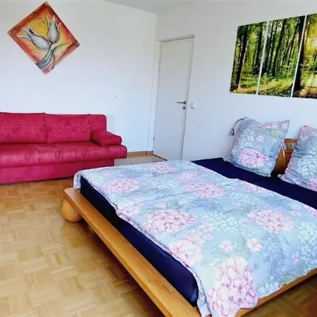 Helles Mit Balkon Am Grossen Garten Nahe Stadtzentrum Apartament