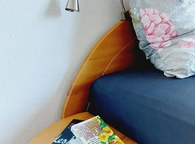 Daire Helles Mit Balkon Am Grossen Garten Nahe Stadtzentrum *