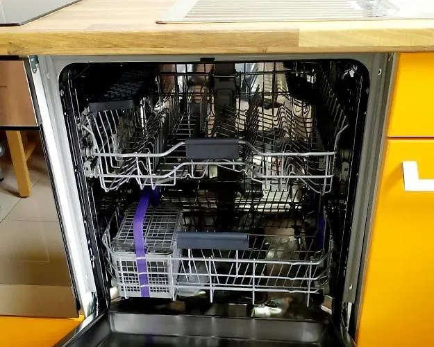 Daire Helles Mit Balkon Am Grossen Garten Nahe Stadtzentrum Dresden