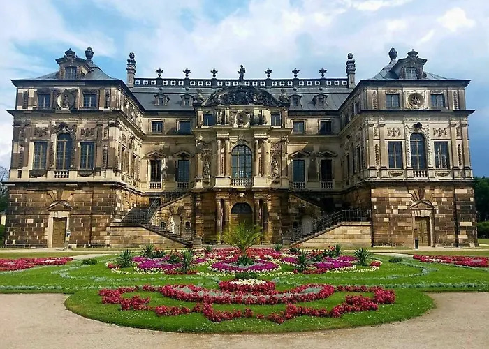 Helles Mit Balkon Am Grossen Garten Nahe Stadtzentrum *