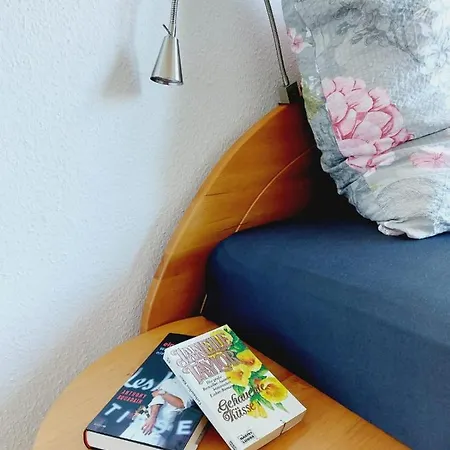 Apartman Helles Mit Balkon Am Grossen Garten Nahe Stadtzentrum *